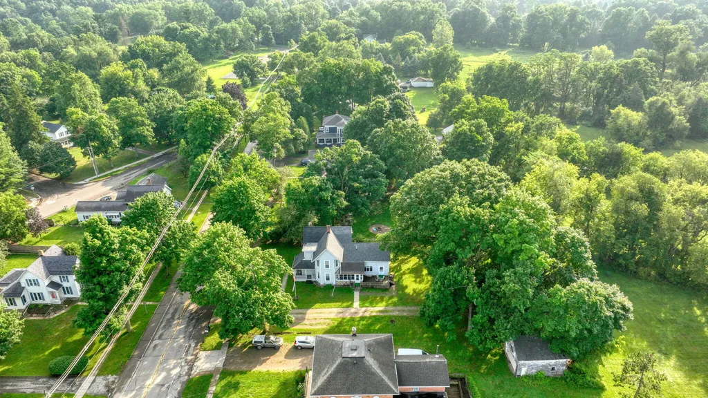 520 W Main Street Manchester Township MI 48158