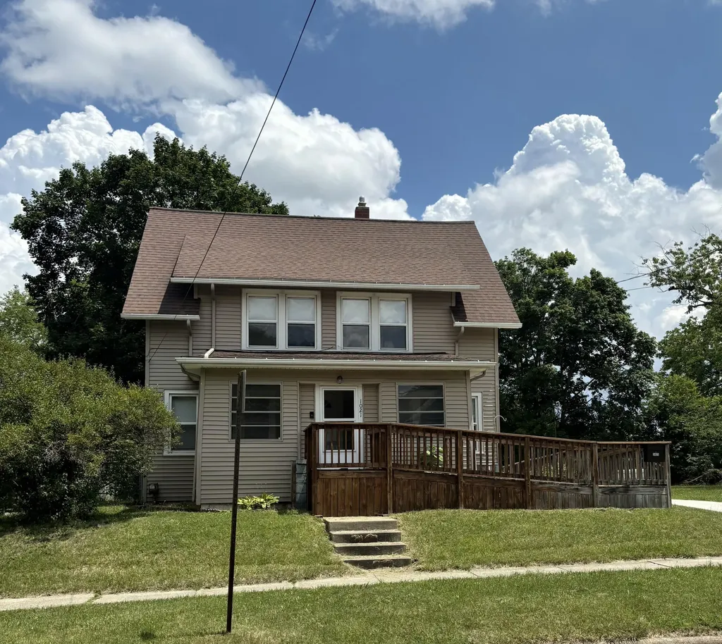 1021 Carl Breeding Way Jackson City MI 49203
