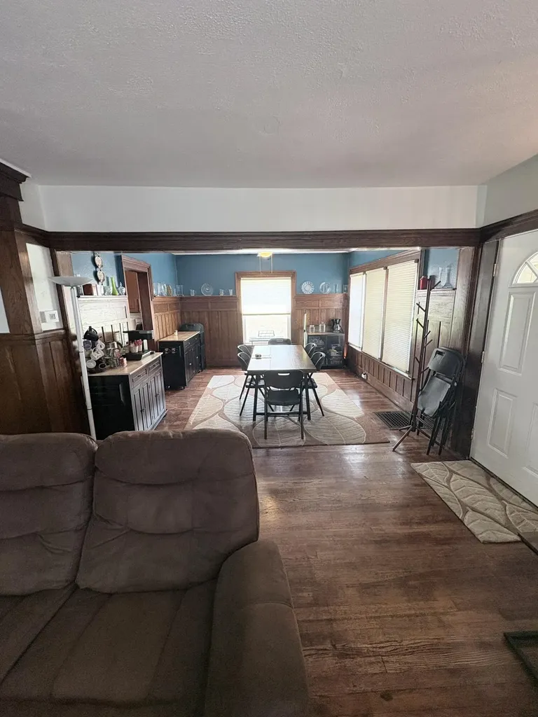 1021 Carl Breeding Way Jackson City MI 49203