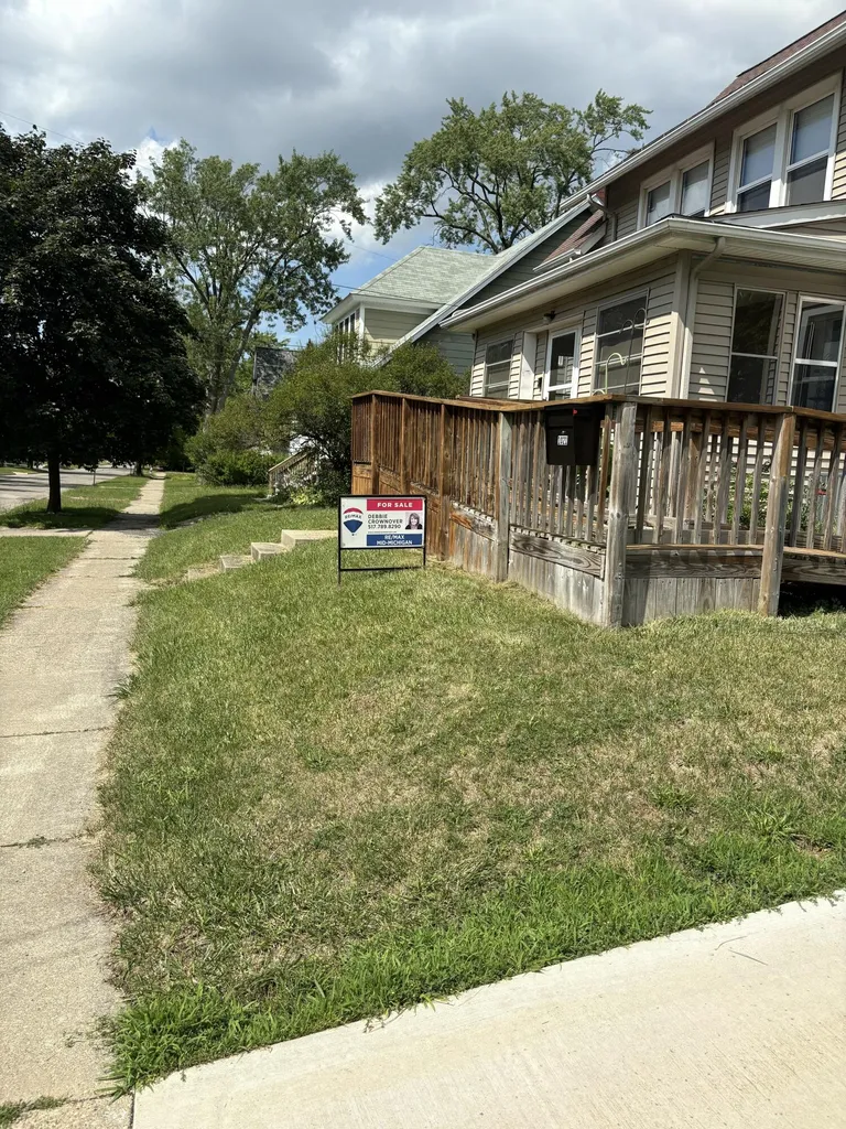 1021 Carl Breeding Way Jackson City MI 49203