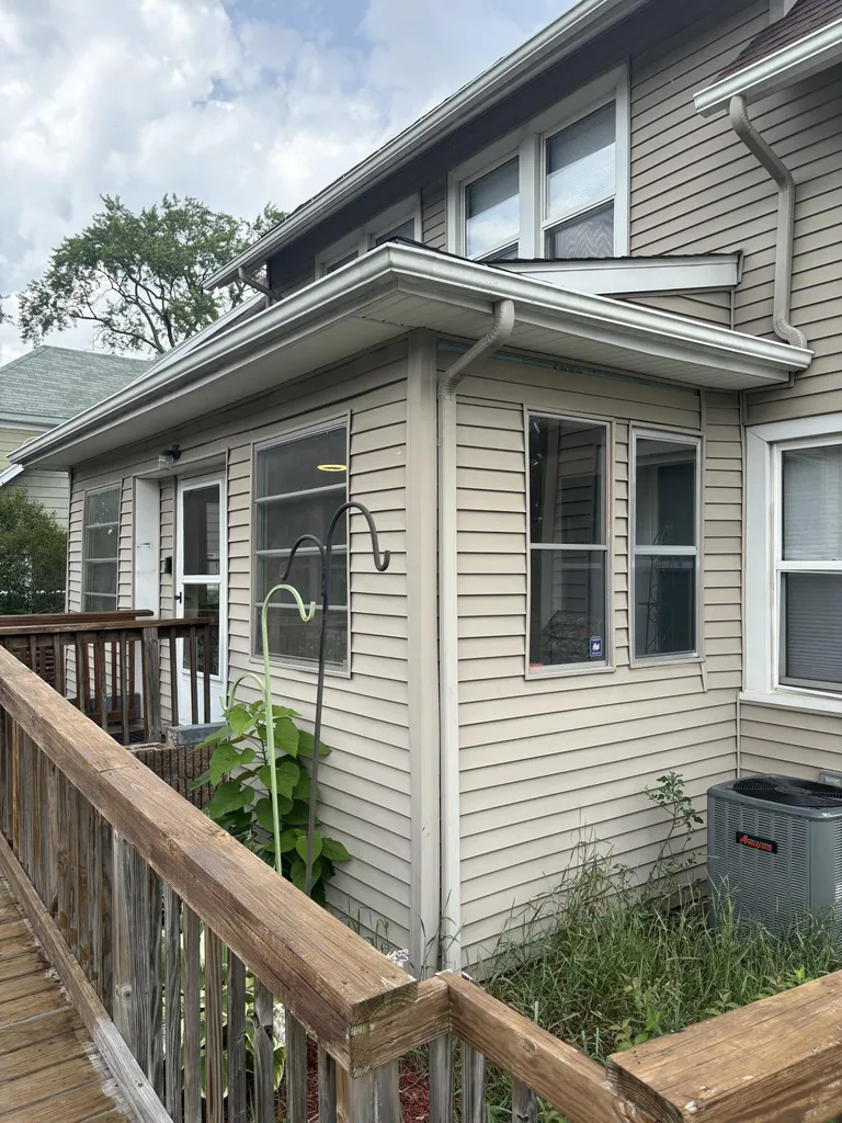 1021 Carl Breeding Way Jackson City MI 49203