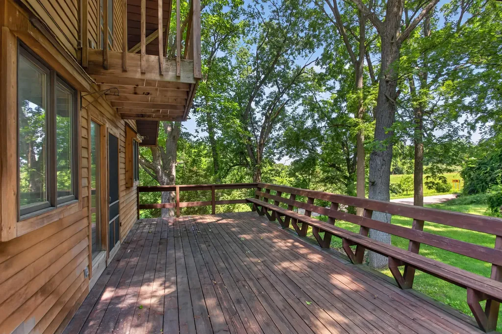 14555 Seymour Road Waterloo Township MI 49240