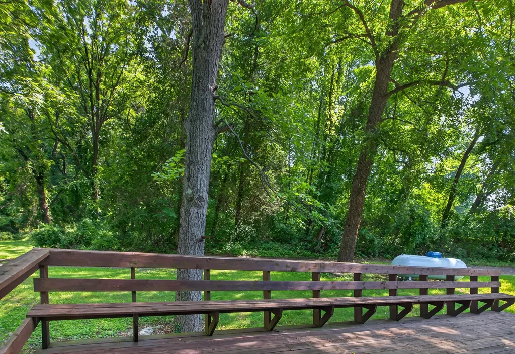 14555 Seymour Road Waterloo Township MI 49240