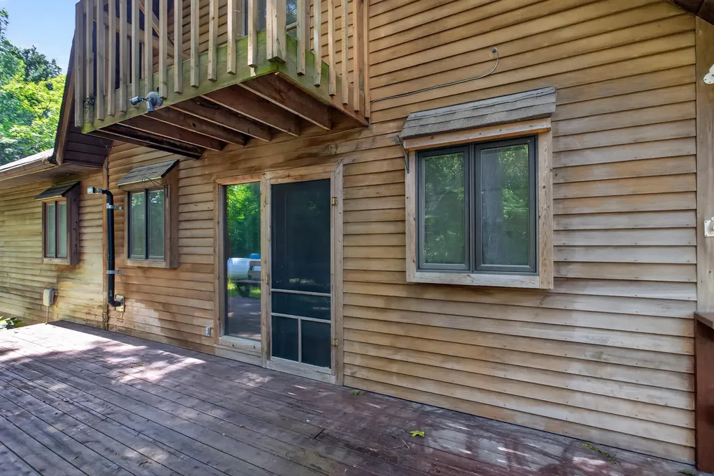 14555 Seymour Road Waterloo Township MI 49240