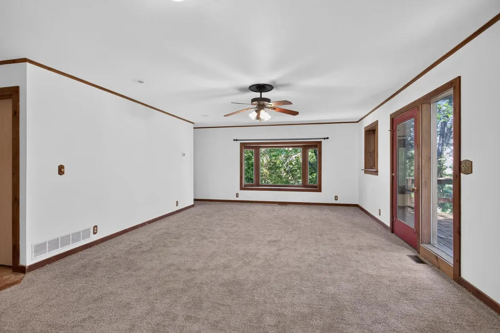 14555 Seymour Road Waterloo Township MI 49240