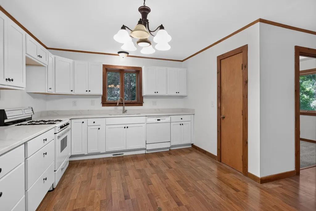 14555 Seymour Road Waterloo Township MI 49240