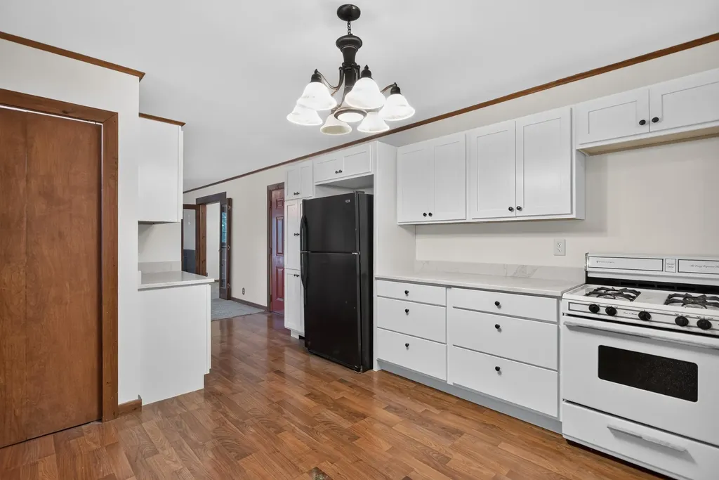 14555 Seymour Road Waterloo Township MI 49240