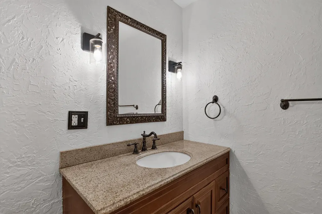 14555 Seymour Road Waterloo Township MI 49240