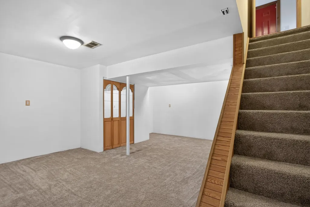 14555 Seymour Road Waterloo Township MI 49240