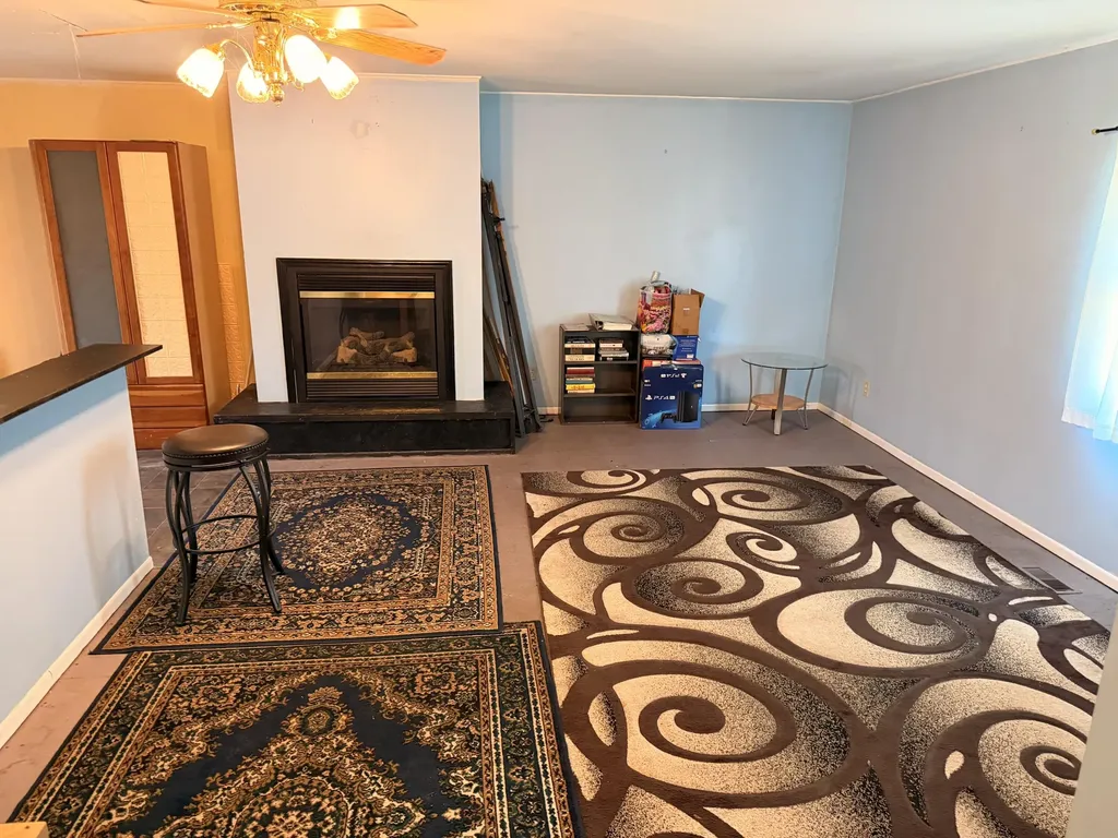 423 S Lakeside Drive Leoni Township MI 49254