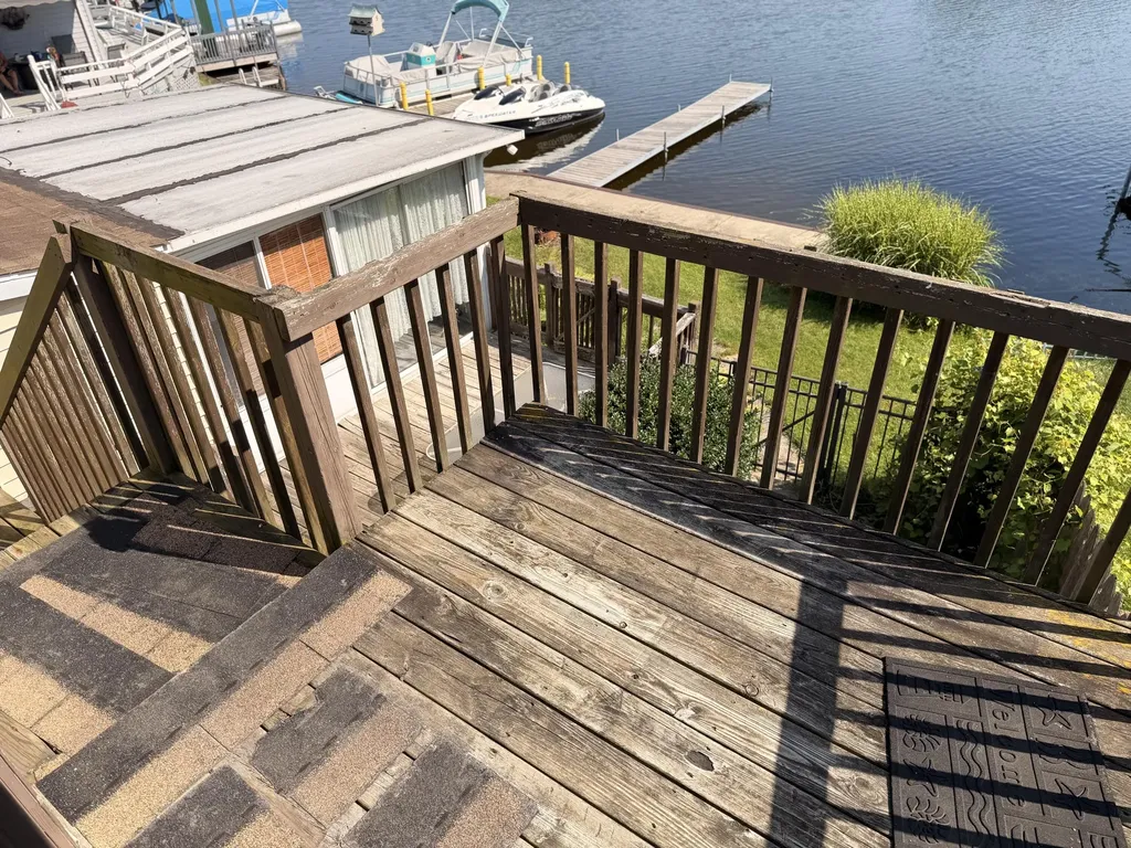423 S Lakeside Drive Leoni Township MI 49254