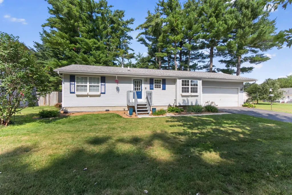 10224 Mizzen Lane Henrietta Township MI 49272