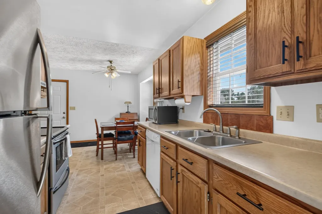 10224 Mizzen Lane Henrietta Township MI 49272