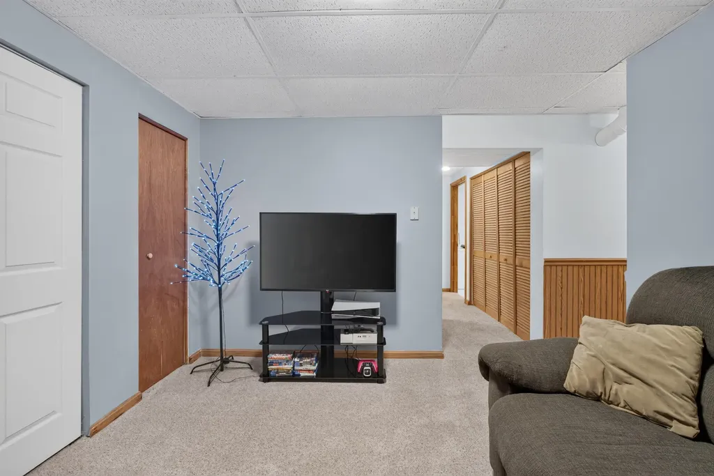 10224 Mizzen Lane Henrietta Township MI 49272