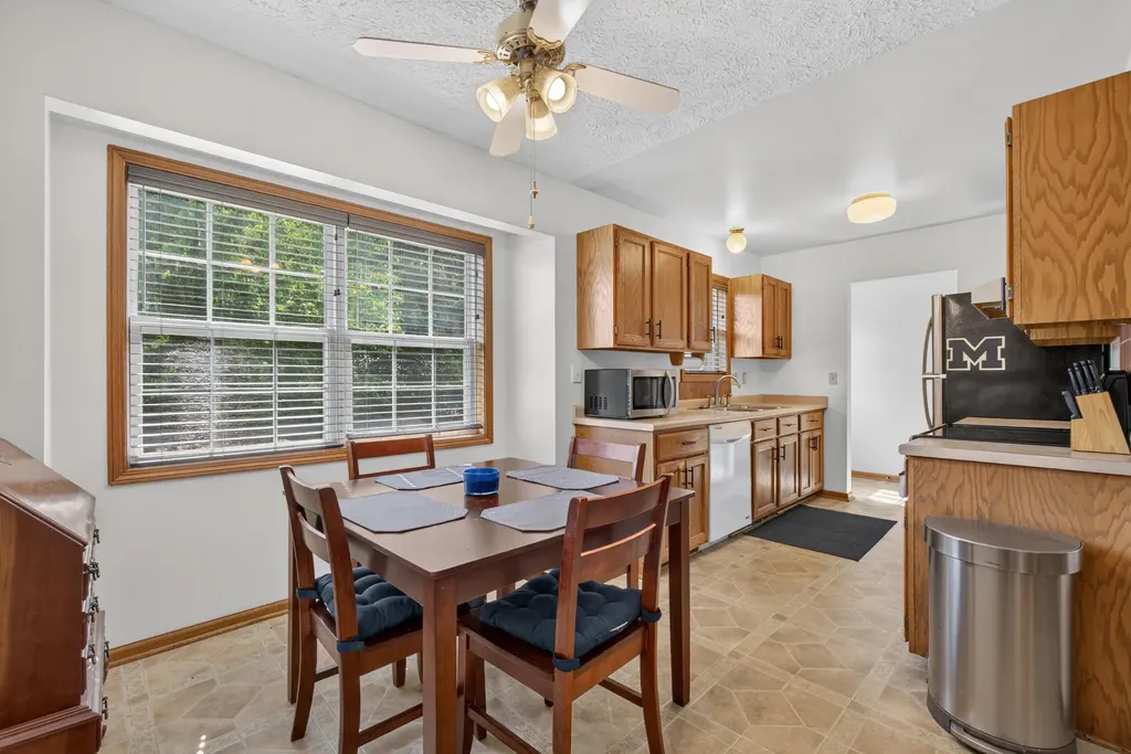10224 Mizzen Lane Henrietta Township MI 49272