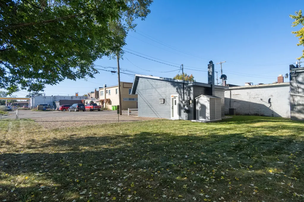 108 Grand Street Leoni Township MI 49254