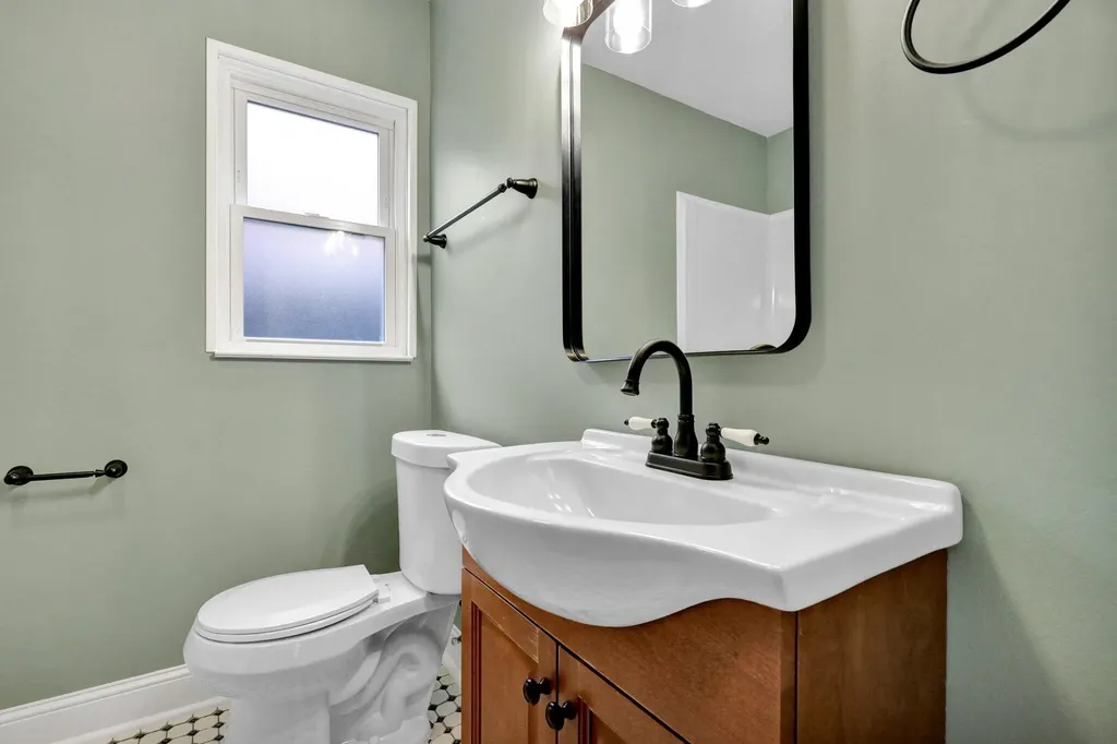 505 W Lenawee Street Lansing City MI 48933