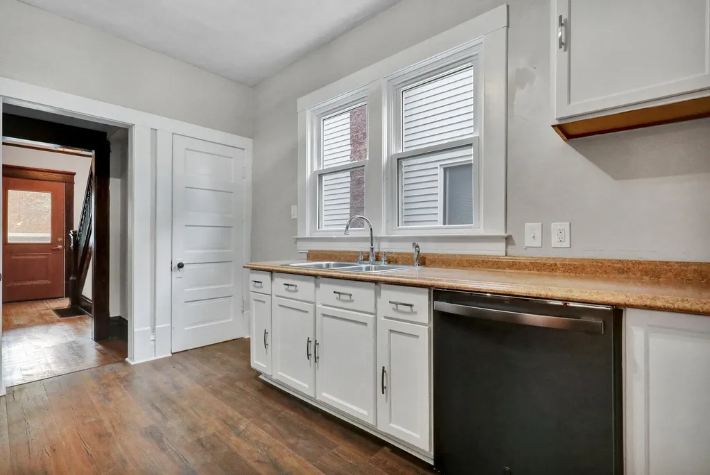 505 W Lenawee Street Lansing City MI 48933