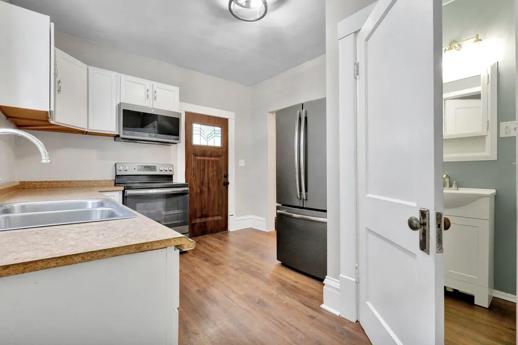 505 W Lenawee Street Lansing City MI 48933