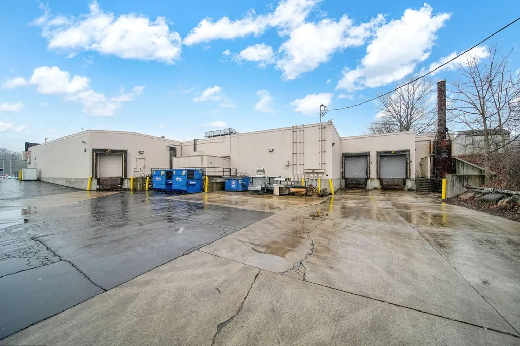 210 W Carleton Road Hillsdale City MI 49242