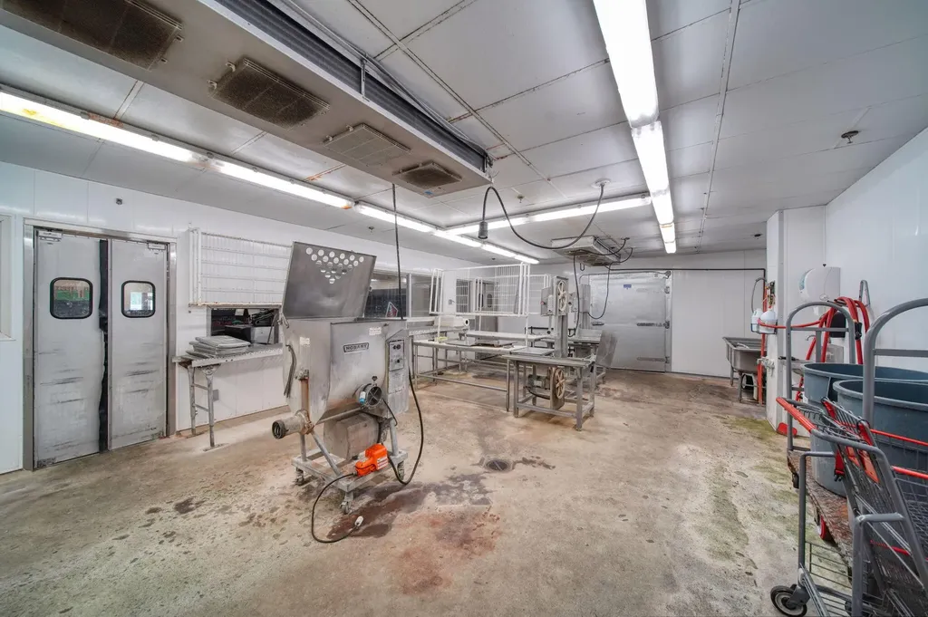 210 W Carleton Road Hillsdale City MI 49242