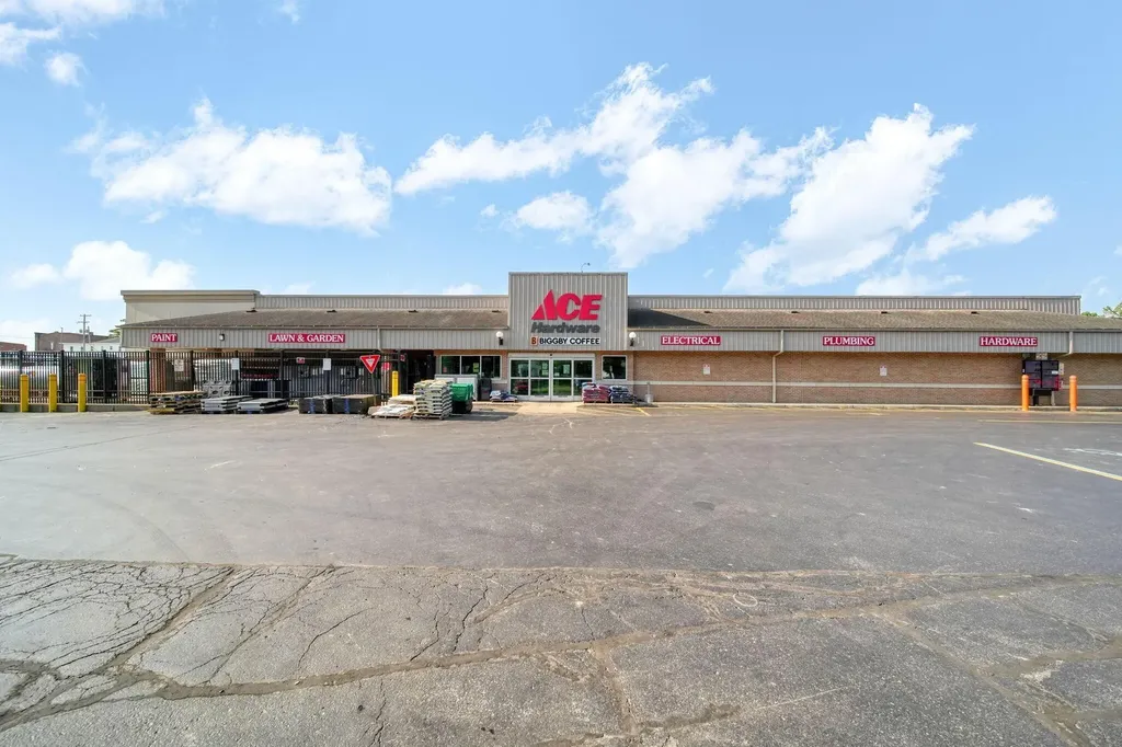 210 W Carleton Road Hillsdale City MI 49242