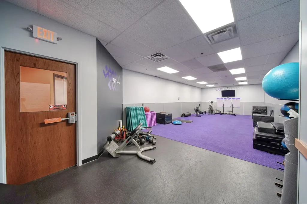 210 W Carleton Road Hillsdale City MI 49242