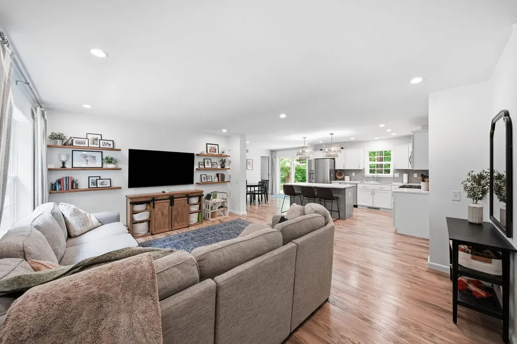 4909 Slayton Road Spring Arbor Township MI 49201