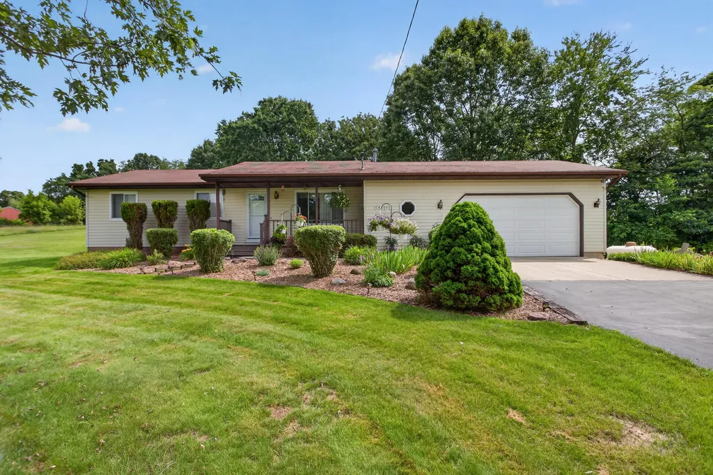 3651 Dexter Trail Stockbridge Township MI 49285