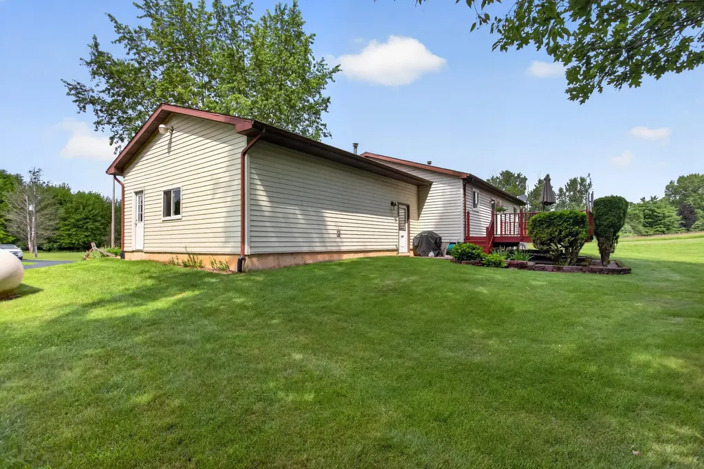 3651 Dexter Trail Stockbridge Township MI 49285