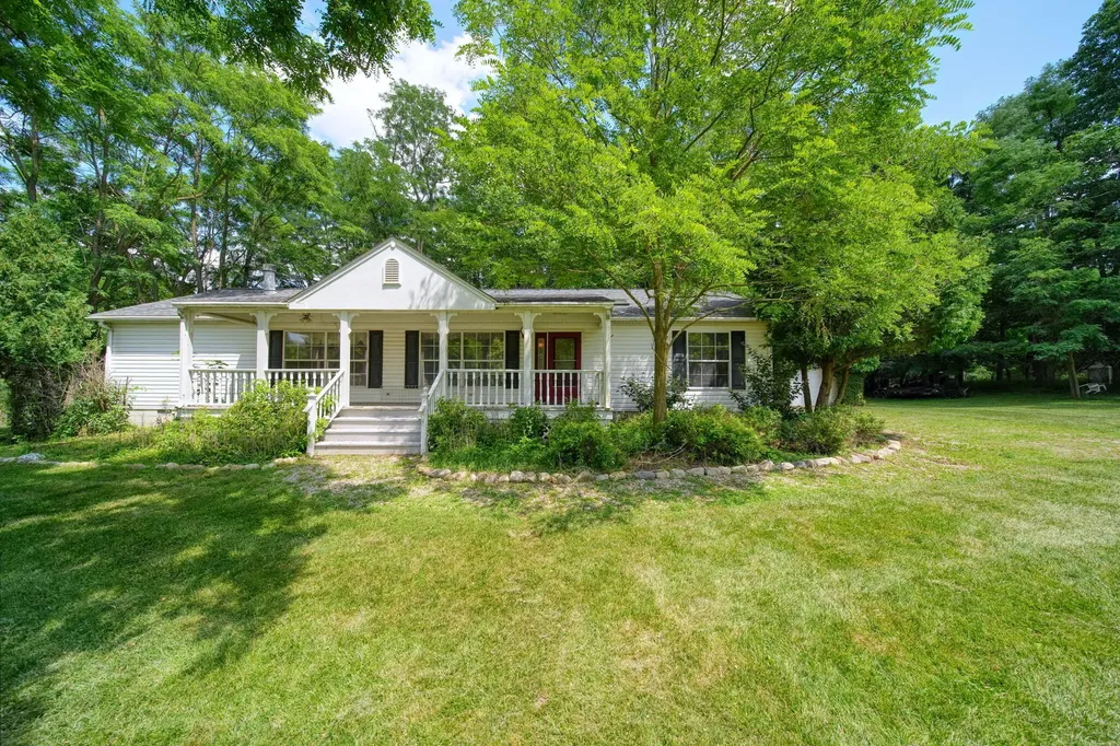 4490 Dey Highway Hudson Township MI 49247