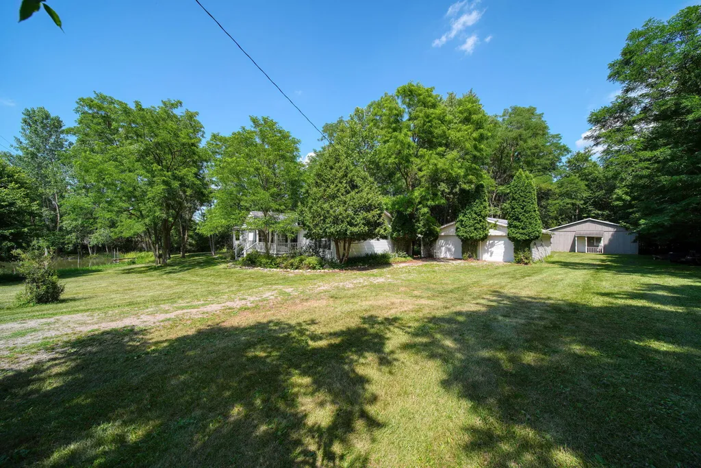 4490 Dey Highway Hudson Township MI 49247