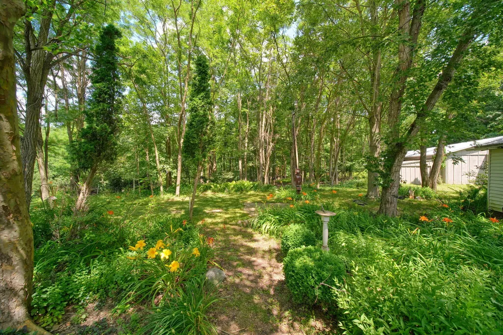 4490 Dey Highway Hudson Township MI 49247