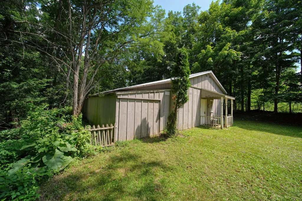 4490 Dey Highway Hudson Township MI 49247