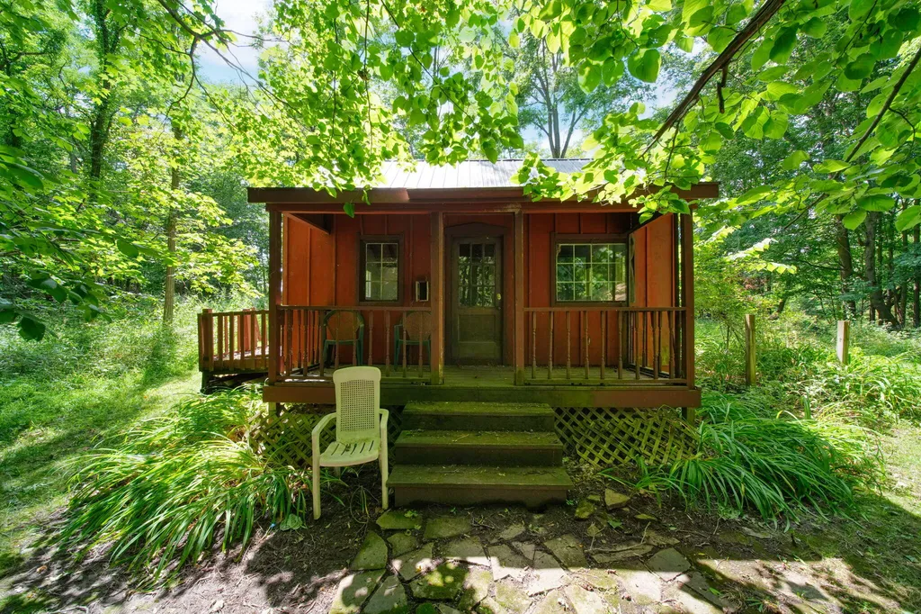 4490 Dey Highway Hudson Township MI 49247