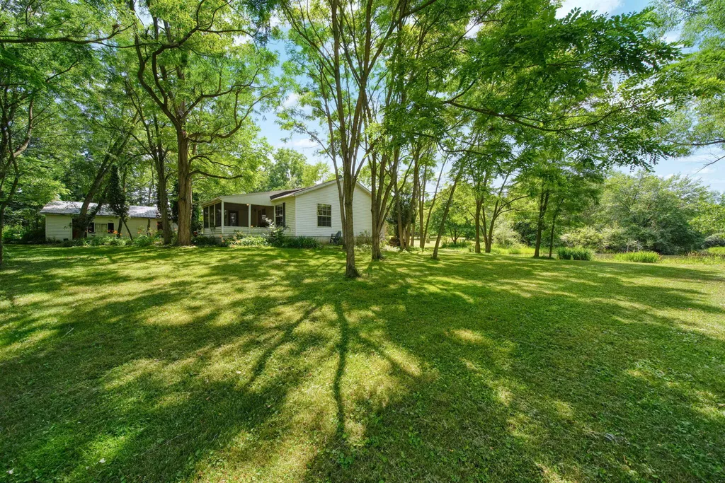 4490 Dey Highway Hudson Township MI 49247
