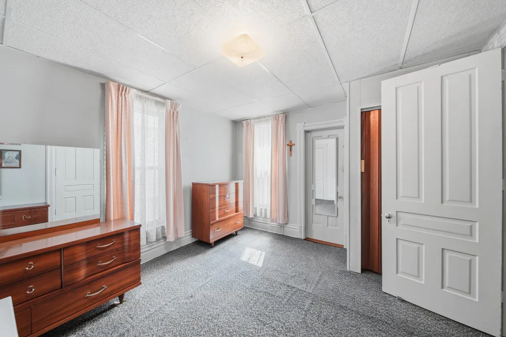 615 2nd Street Jackson City MI 49203