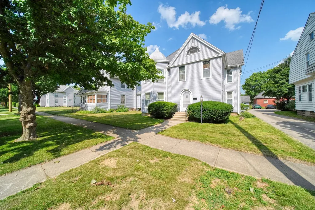 615 2nd Street Jackson City MI 49203