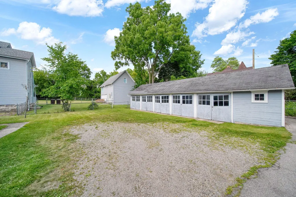 615 2nd Street Jackson City MI 49203