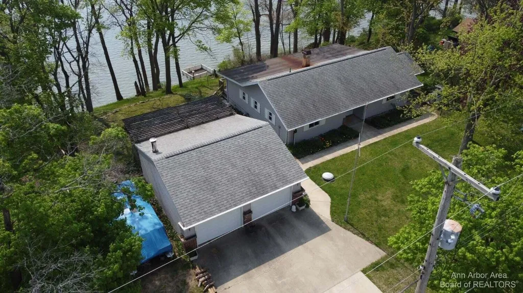 1827 Wamplers Heights Drive Norvell Township MI 49230