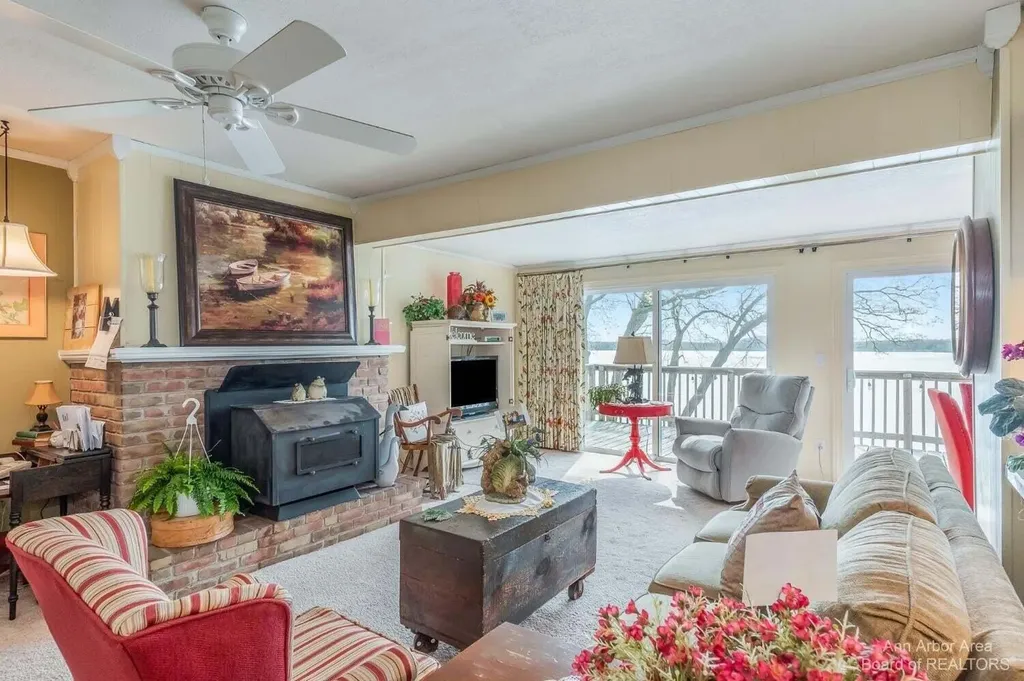 1827 Wamplers Heights Drive Norvell Township MI 49230