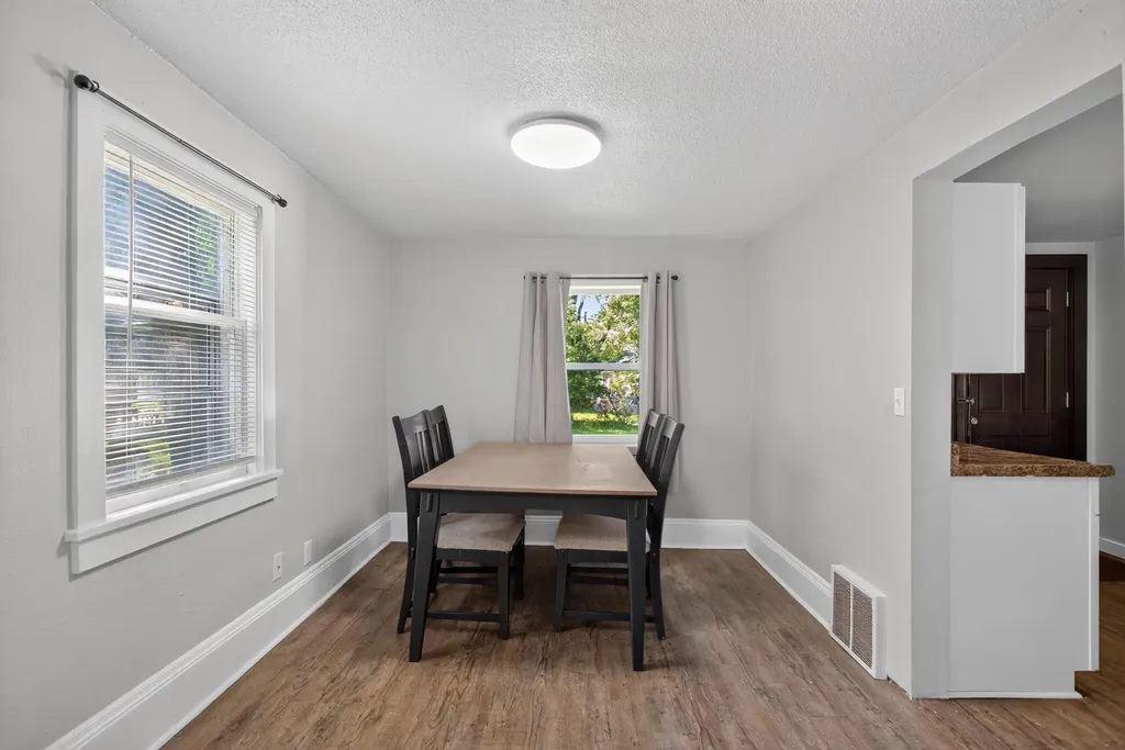 105 Avondale Avenue Summit Township MI 49203