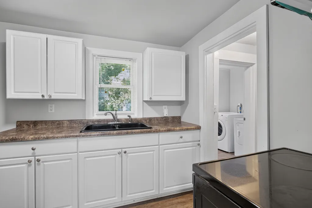 105 Avondale Avenue Summit Township MI 49203