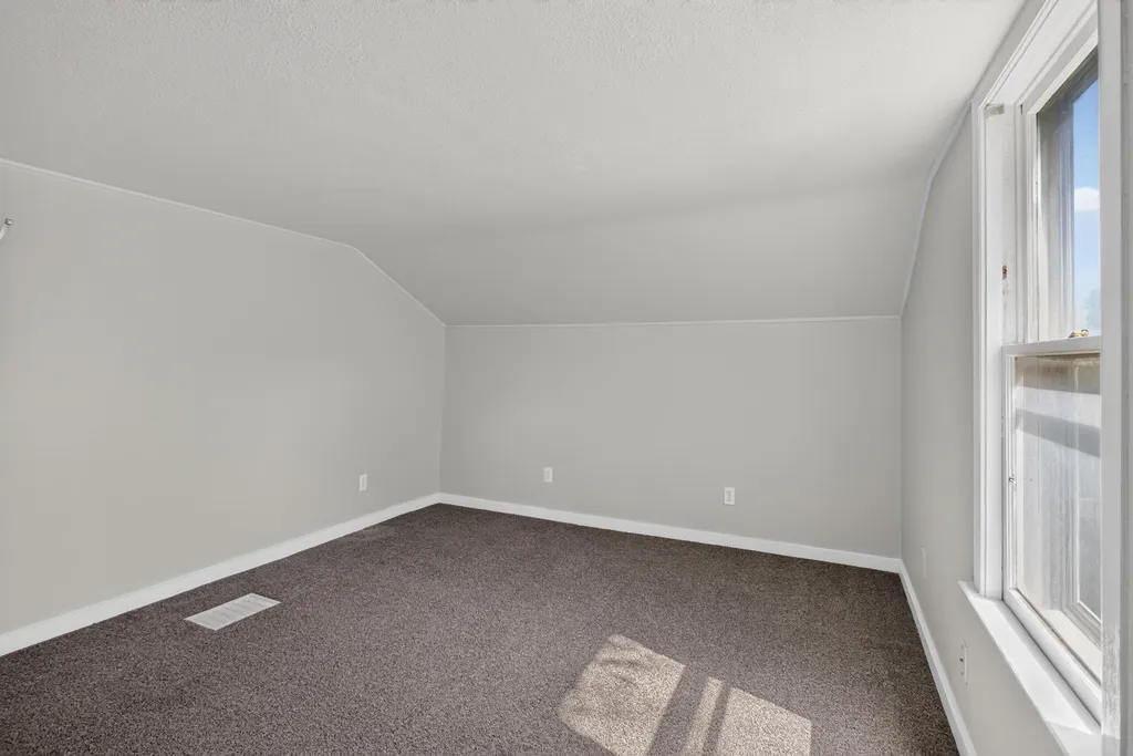 105 Avondale Avenue Summit Township MI 49203