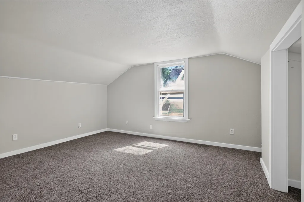 105 Avondale Avenue Summit Township MI 49203