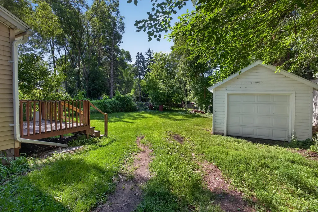105 Avondale Avenue Summit Township MI 49203