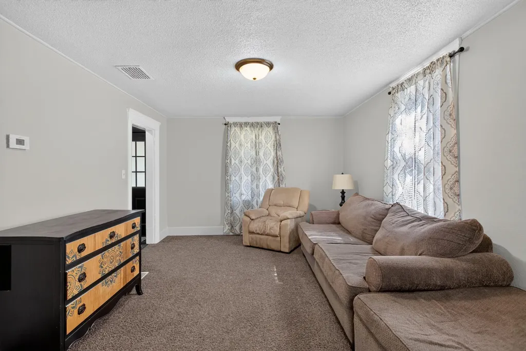 105 Avondale Avenue Summit Township MI 49203