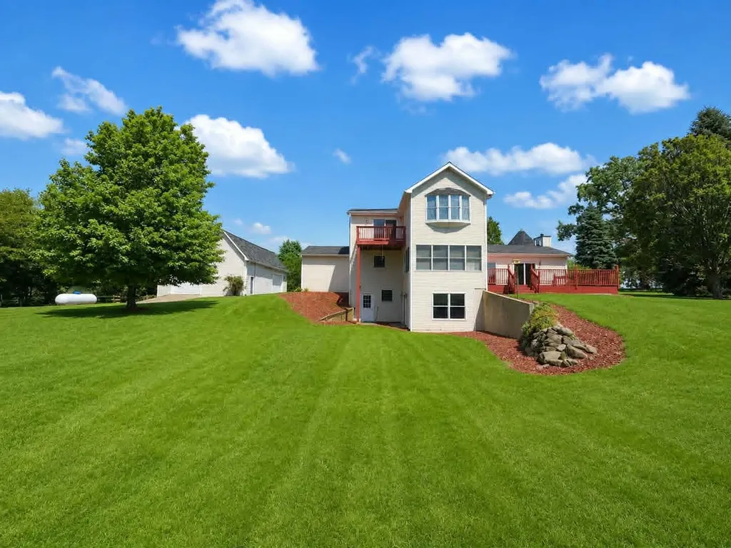 6640 Wolf Lake Road Napoleon Township MI 49201