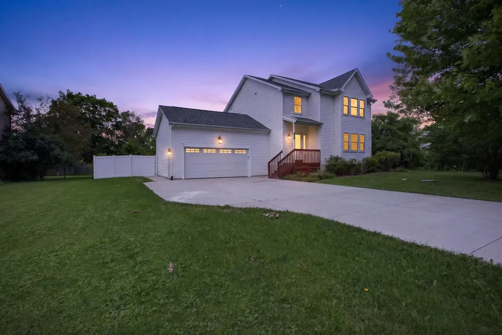 7698 Dalton Road Cambridge Township MI 49265