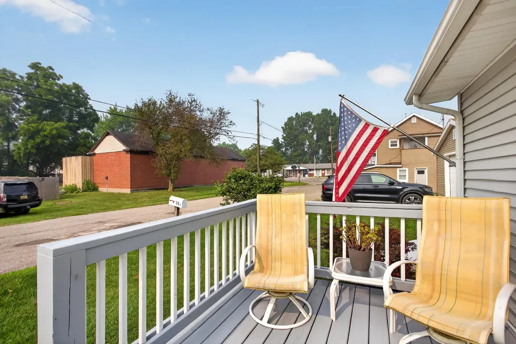 321 Oakwood Avenue Columbia Township MI 49234